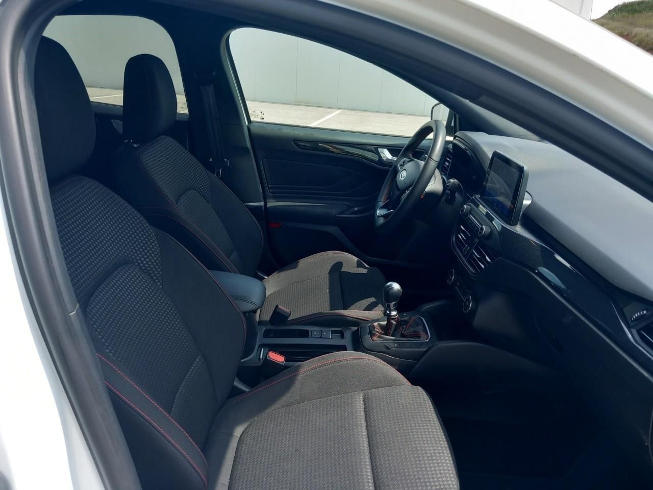 Ford Focus ST LINE ECOBOOST 125 CV  - Foto 2