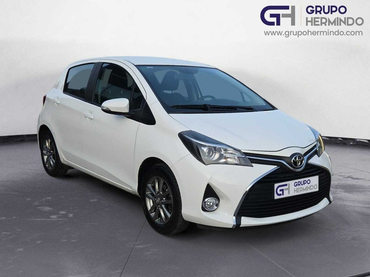 Toyota Yaris 100 ACTIVE  - Foto 2