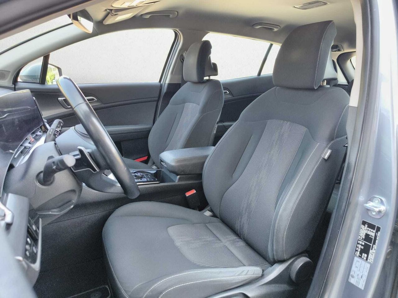 Kia Sportage 1.6 TGDI HEV DRIVE 230 CV  - Foto 2