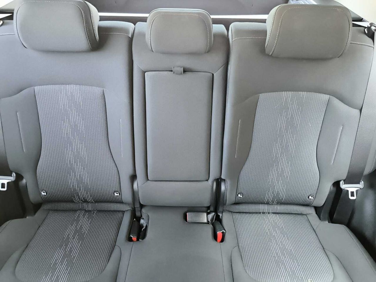 Kia Sportage 1.6 TGDI HEV DRIVE 230 CV  - Foto 2