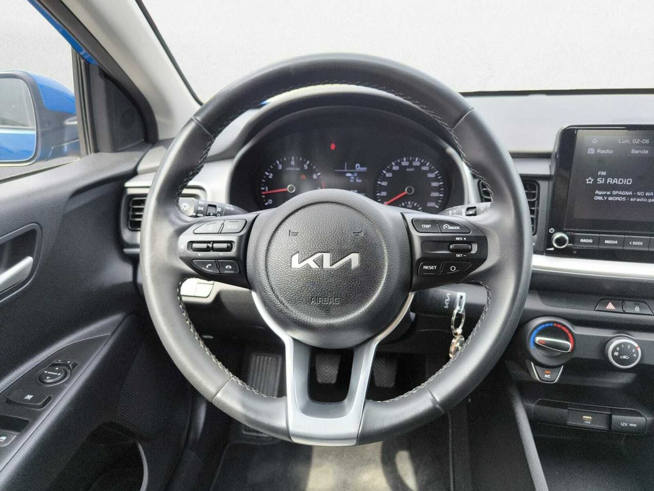 Kia Stonic 1.2 DPI DRIVE 84 CV  - Foto 2