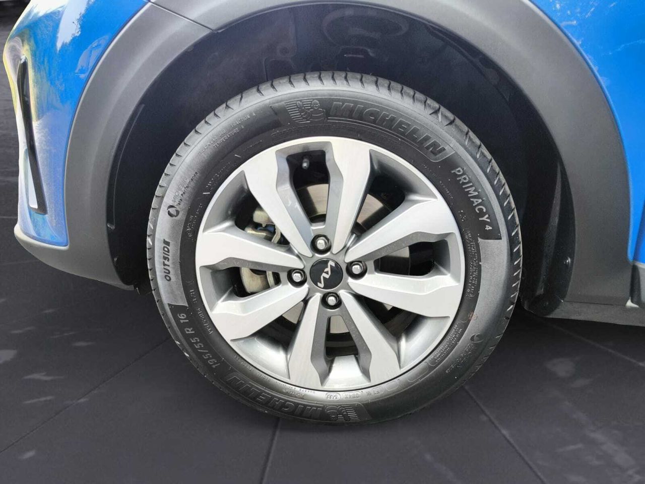 Kia Stonic 1.2 DPI DRIVE 84 CV  - Foto 2