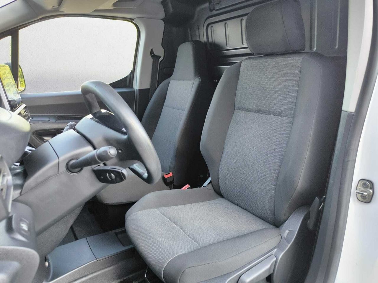 Peugeot Partner PREMIUM STANDARD 600 KG BLUE HDI 100 CV  - Foto 2