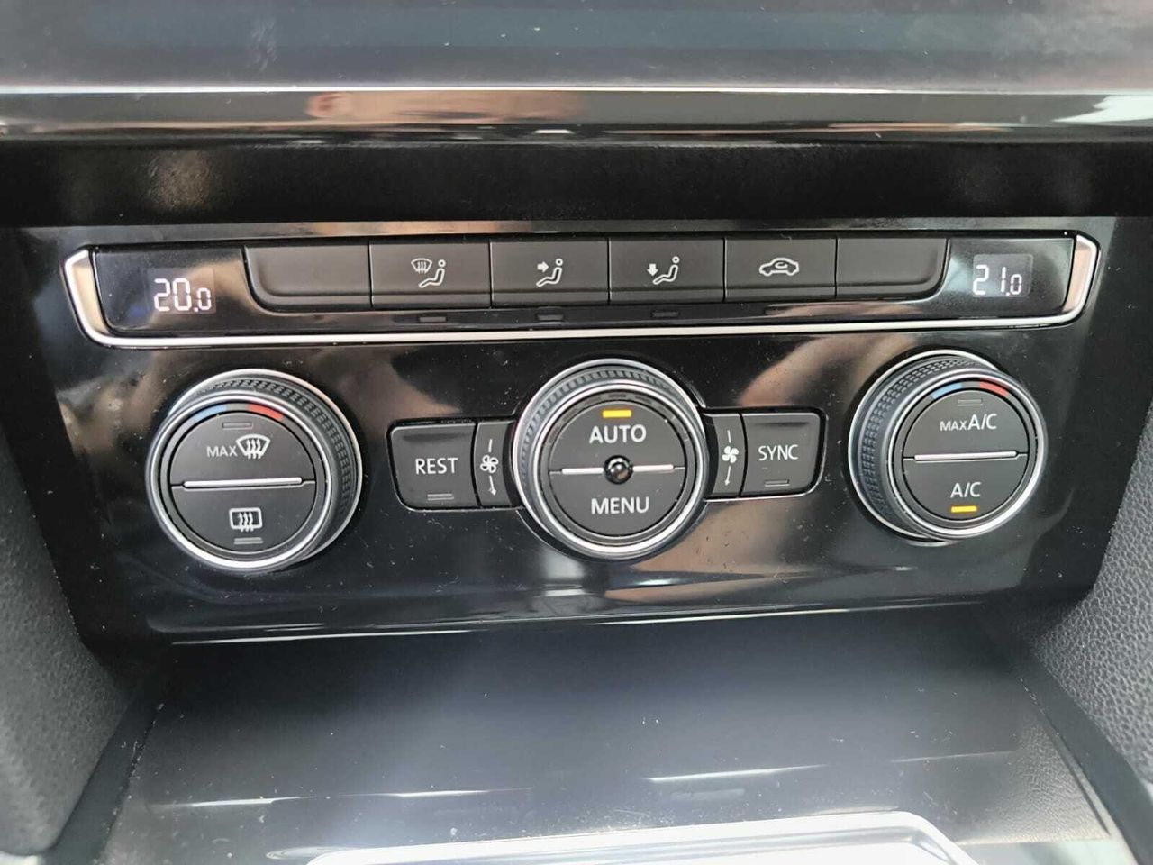 Volkswagen Arteon 2.0 TDI 150 CV DSG ELEGANCE  - Foto 2