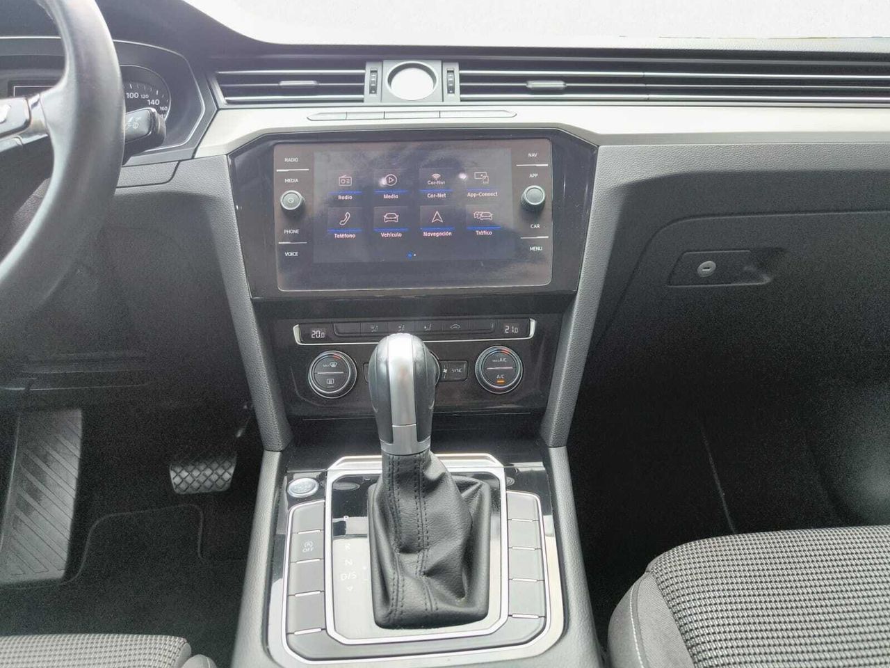 Volkswagen Arteon 2.0 TDI 150 CV DSG ELEGANCE  - Foto 2