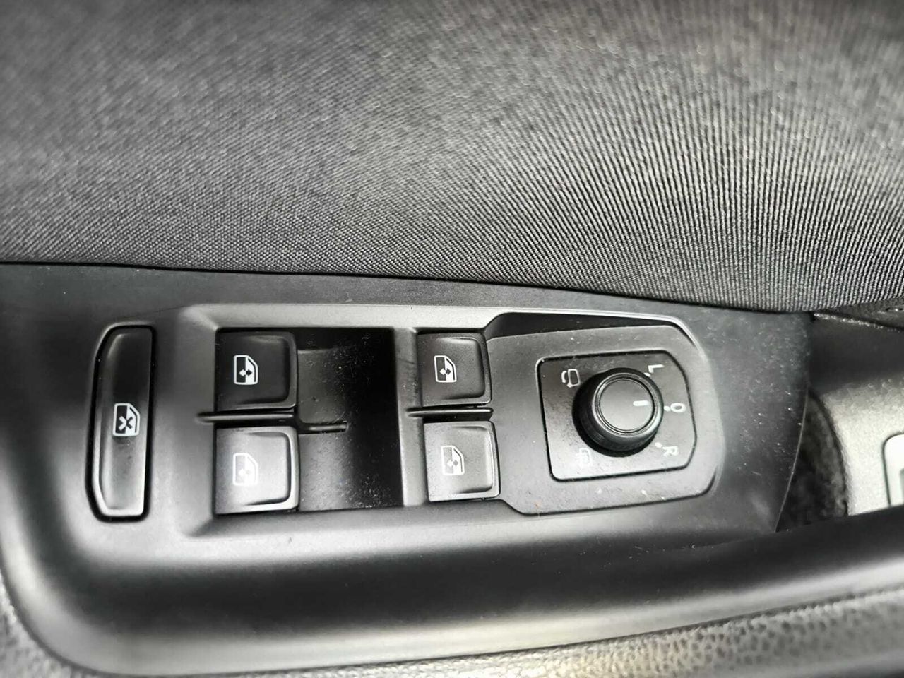 Volkswagen Arteon 2.0 TDI 150 CV DSG ELEGANCE  - Foto 2