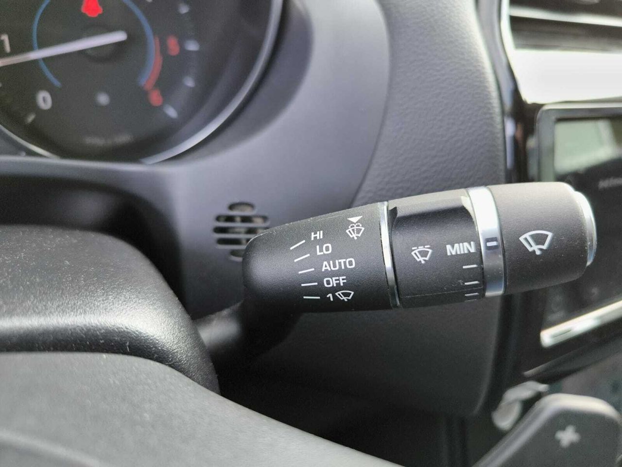 Jaguar XE 2.0 RWD PRESTIGE 180 CV AUT  - Foto 2