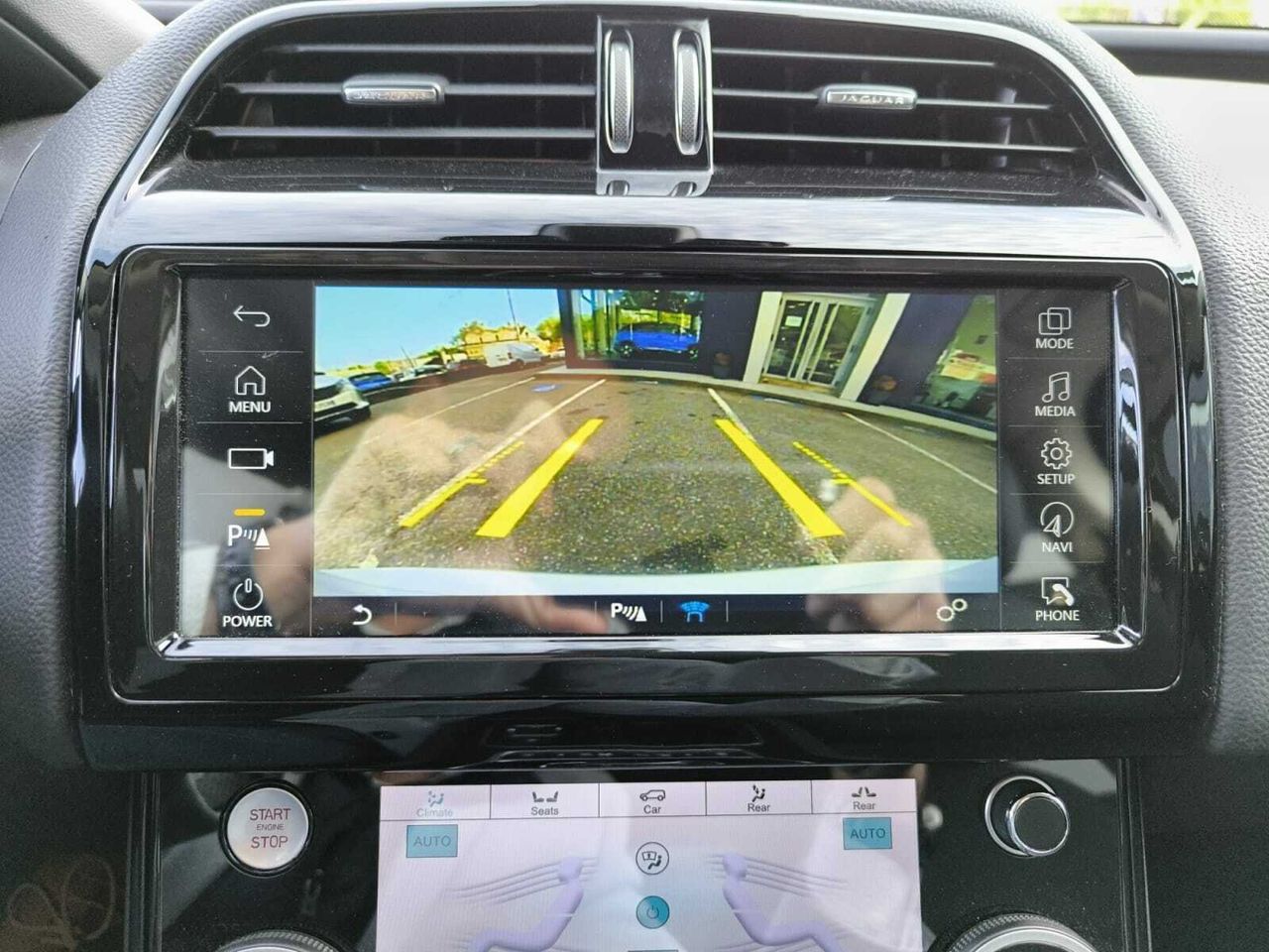 Jaguar XE 2.0 RWD PRESTIGE 180 CV AUT  - Foto 2