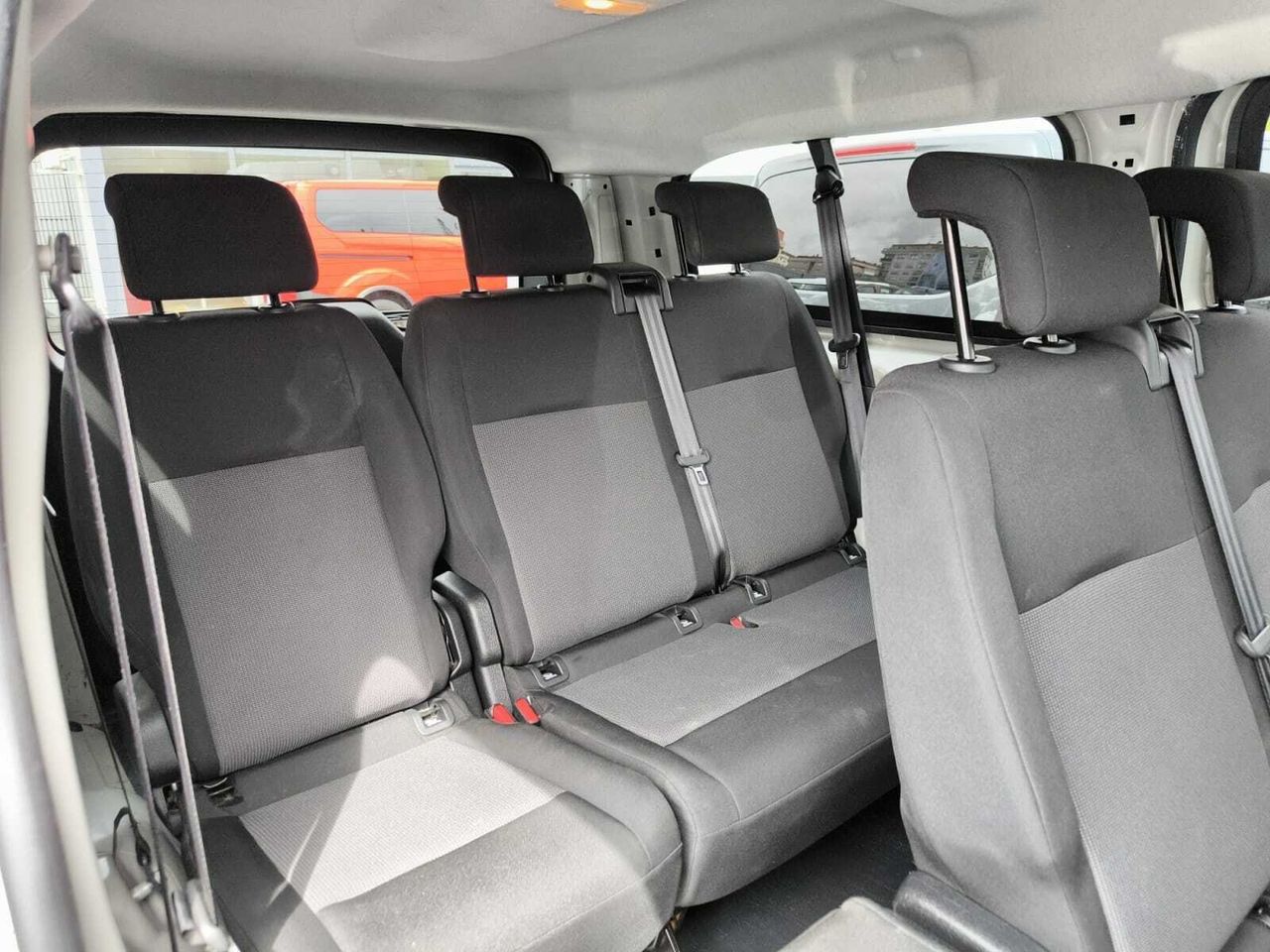 Peugeot Expert COMBI BLUE HDI 120 CV LONG 8 PLAZAS  - Foto 2
