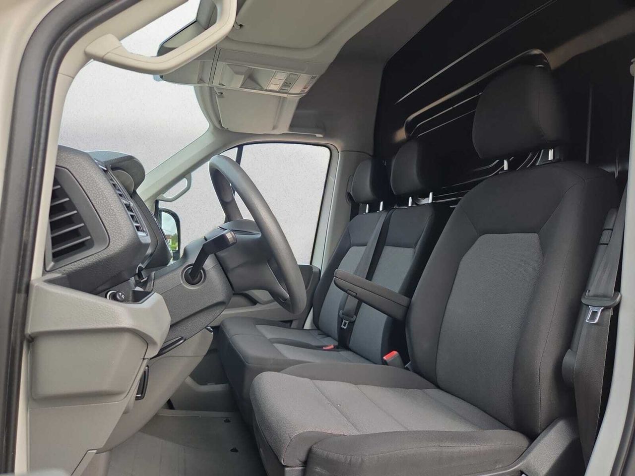 Volkswagen Crafter 30 FG BATALLA MEDIA L3 H2 BLUE HDI 140 CV 3000 KG  - Foto 2