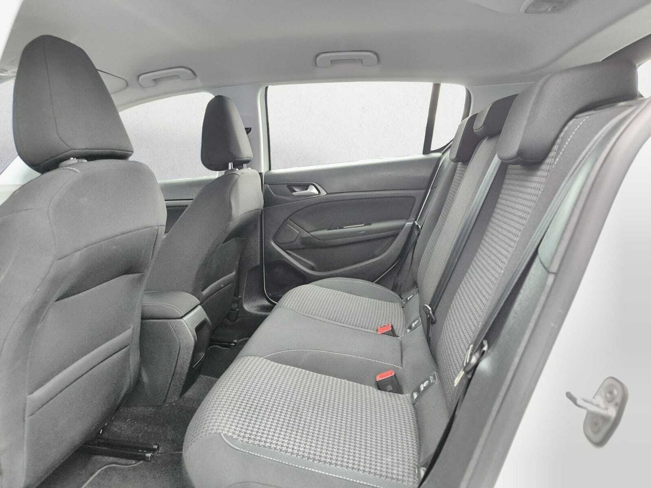 Peugeot 308 ACTIVE PACK BLUE HDI 130 CV  - Foto 2