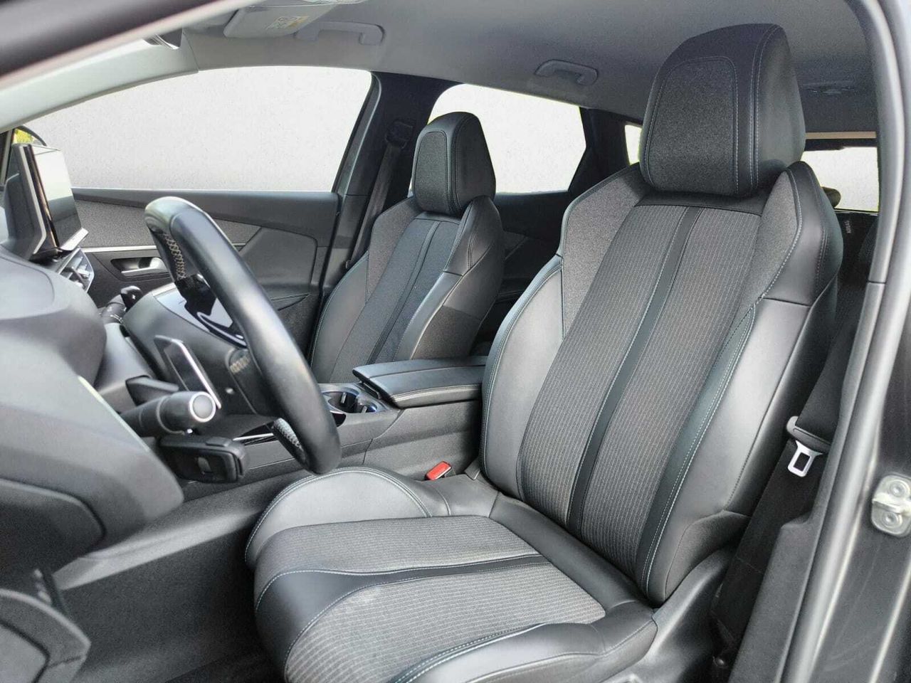 Peugeot 3008 Hybrid ALLURE PACK HYBRID 225 e-EAT8  - Foto 2