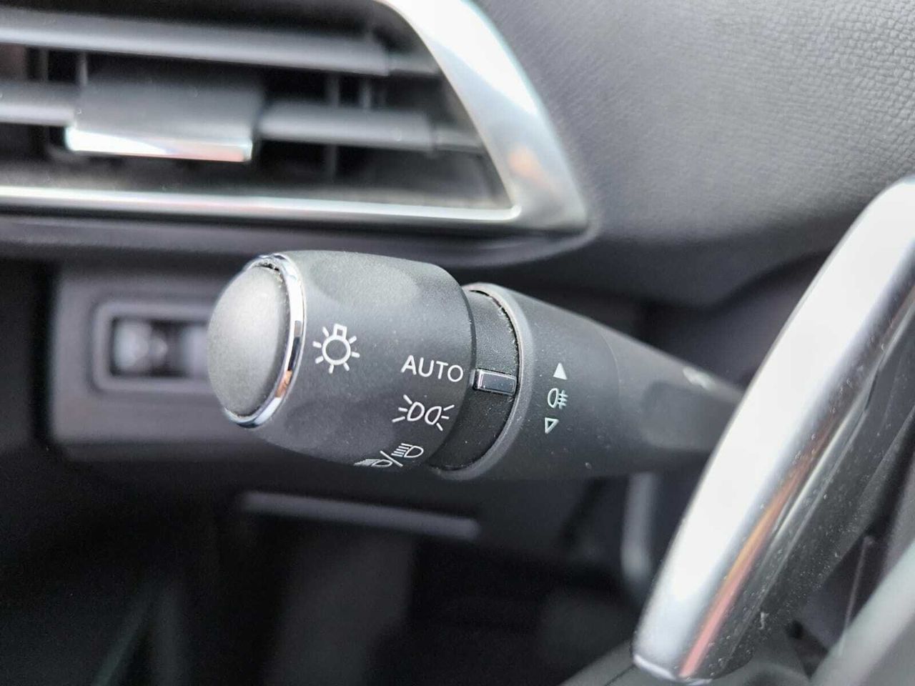 Peugeot 3008 Hybrid ALLURE PACK HYBRID 225 e-EAT8  - Foto 2