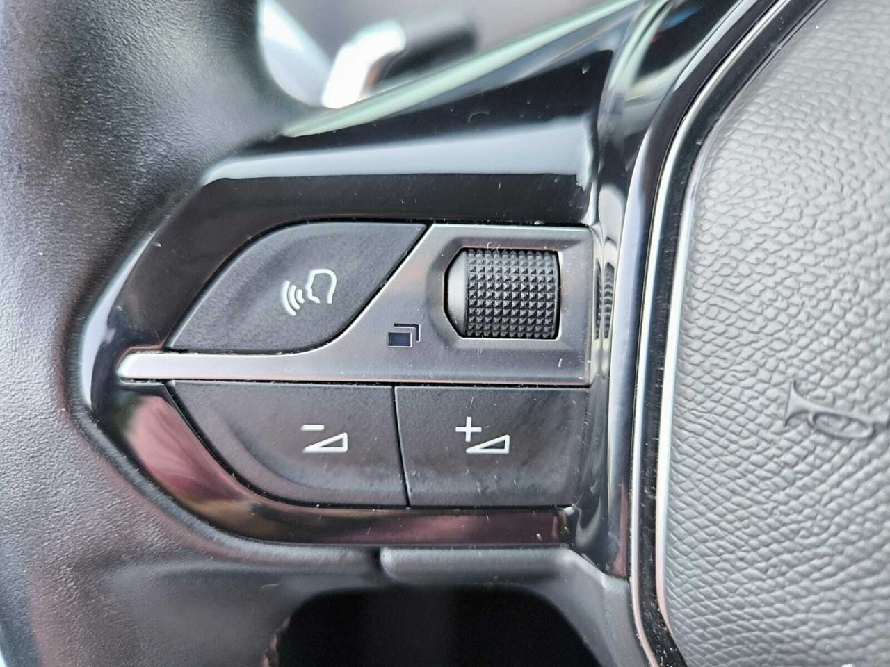 Peugeot 3008 Hybrid ALLURE PACK HYBRID 225 e-EAT8  - Foto 2