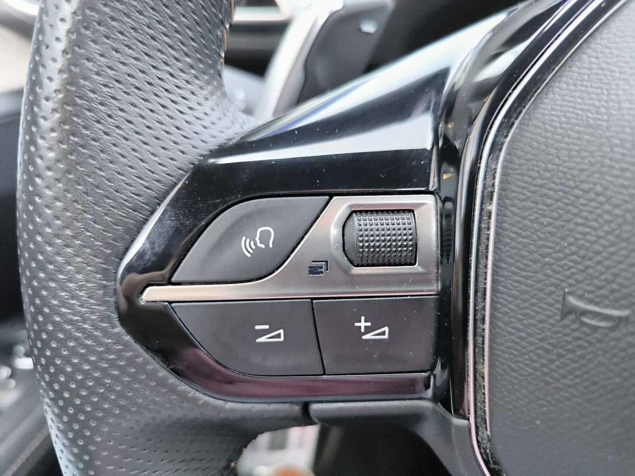 Peugeot 3008 Hybrid GT PACK HYBRID 300 e-EAT8  - Foto 2