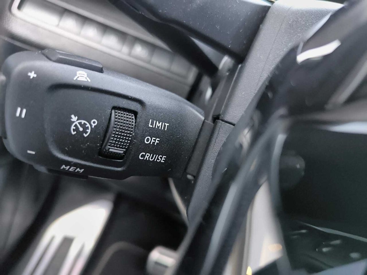 Peugeot 3008 Hybrid GT PACK HYBRID 300 e-EAT8  - Foto 2