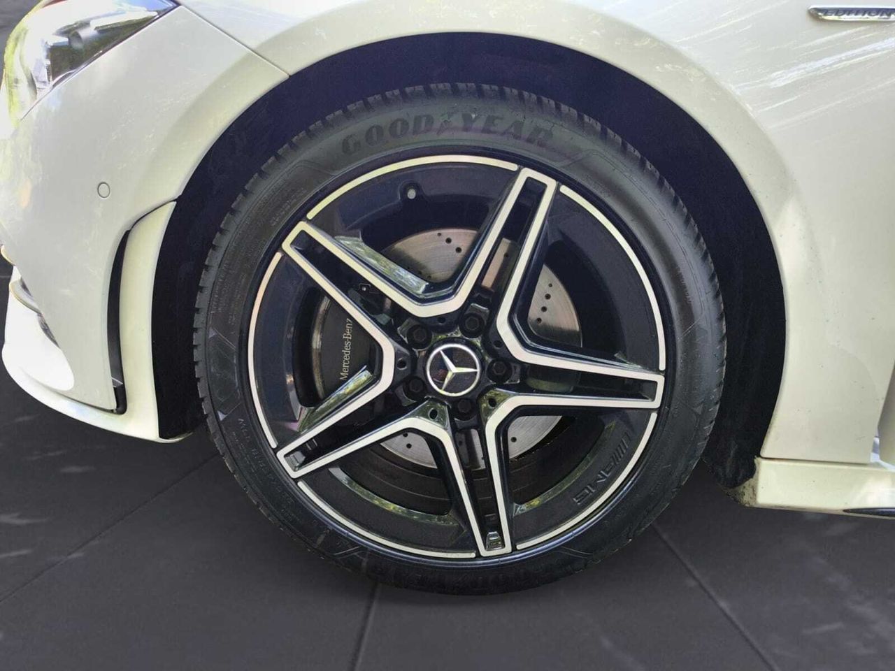 Mercedes CLA 200 D DCT SHOOTING BRAKE  - Foto 2