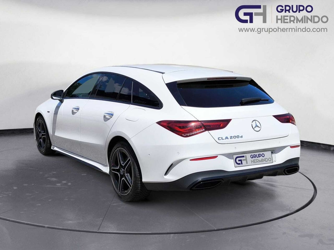 Mercedes CLA 200 D DCT SHOOTING BRAKE  - Foto 2
