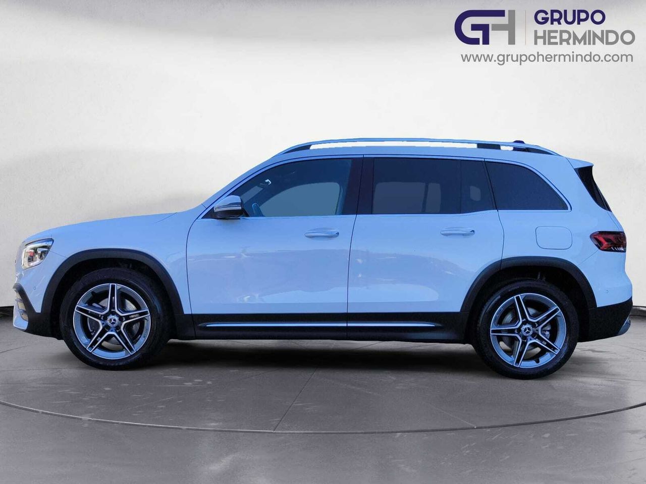 Mercedes GLB 200 D DCT 7 PLAZAS+ AMG LINE+PAQ PREMIUM+BOLA REMOLQUE  - Foto 2