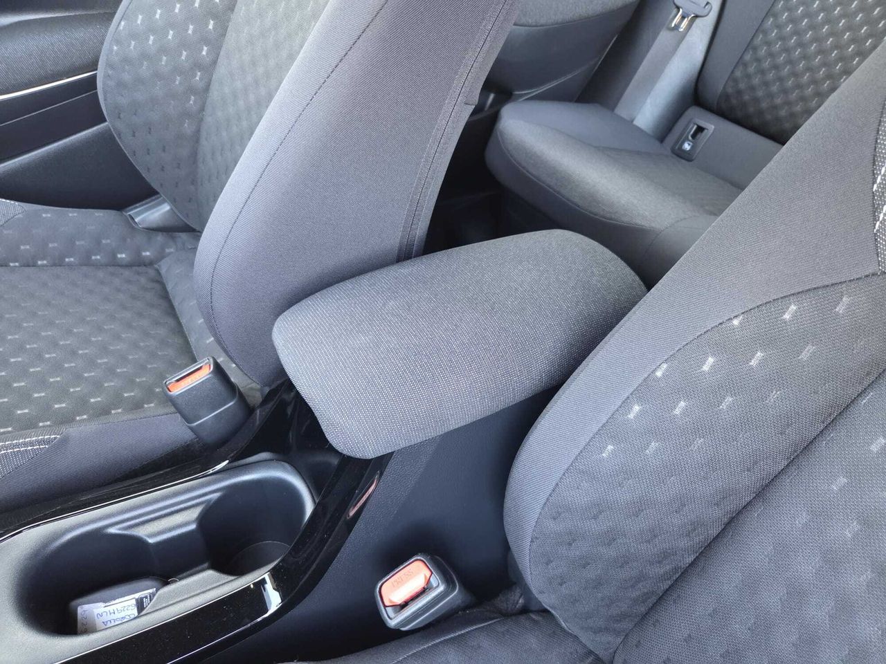 Toyota Corolla 140 H ACTIVE PLUS TOURING SPORT  - Foto 2
