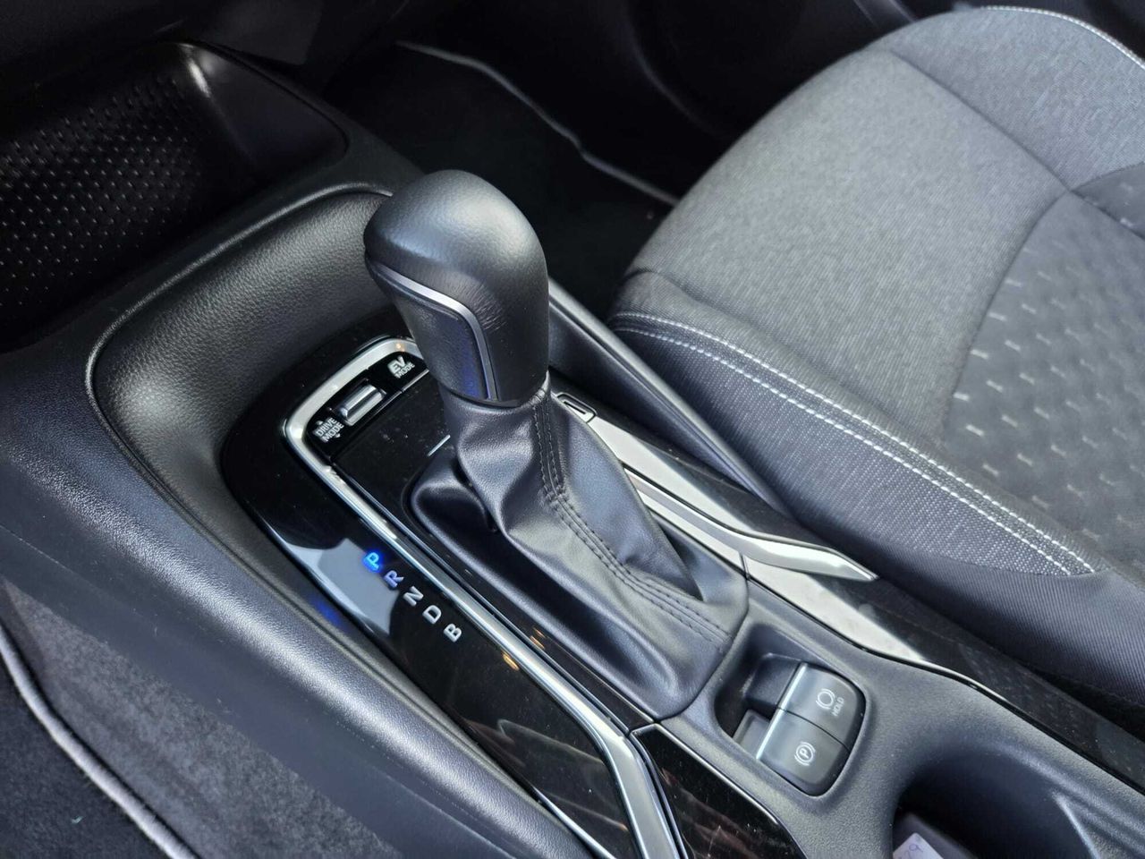 Toyota Corolla 140 H ACTIVE PLUS TOURING SPORT  - Foto 2