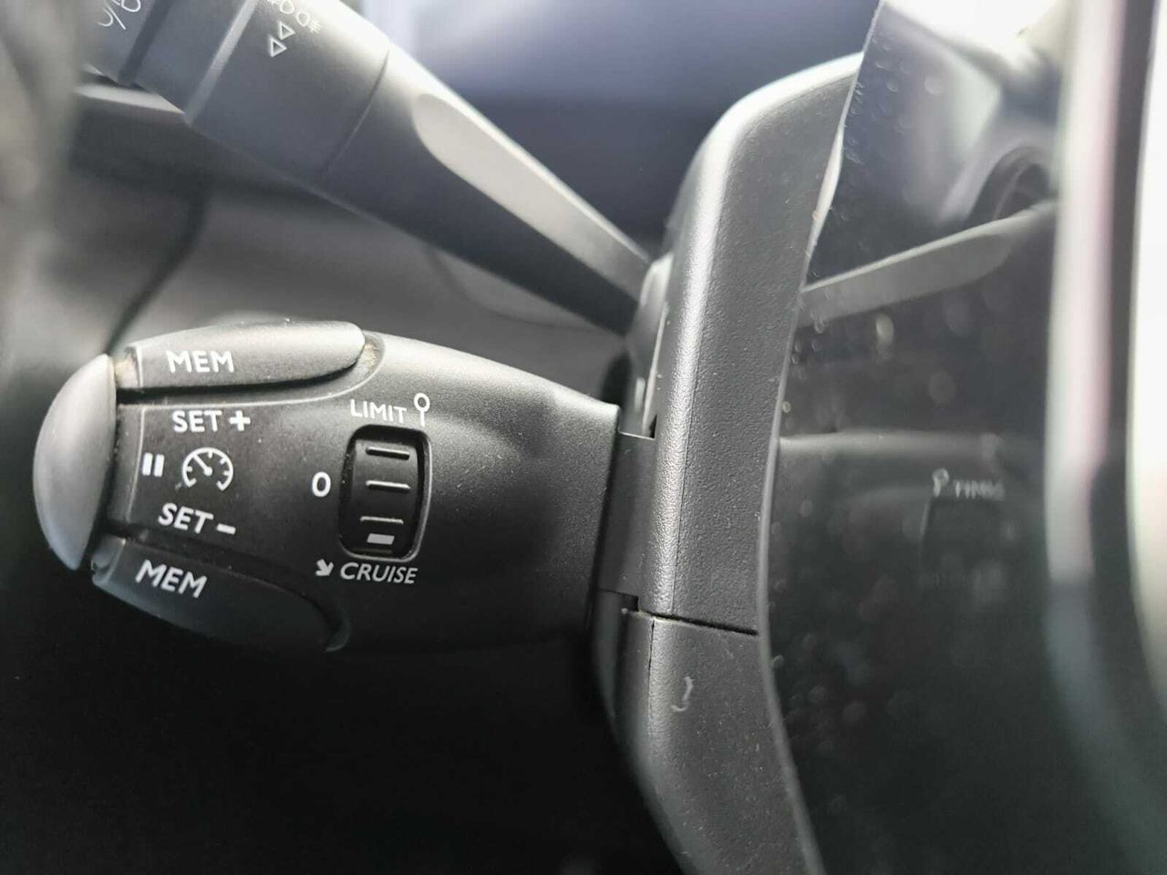 Peugeot Rifter ALLURE BLUE HDI 100 CV STANDARD  - Foto 2