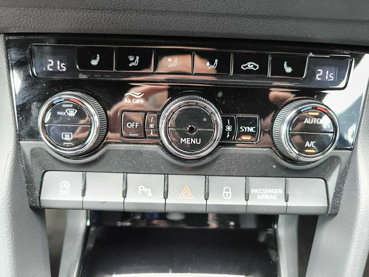 Skoda Karoq SPORTLINE 2.0 TDI 150 CV DSG 4X4  - Foto 2