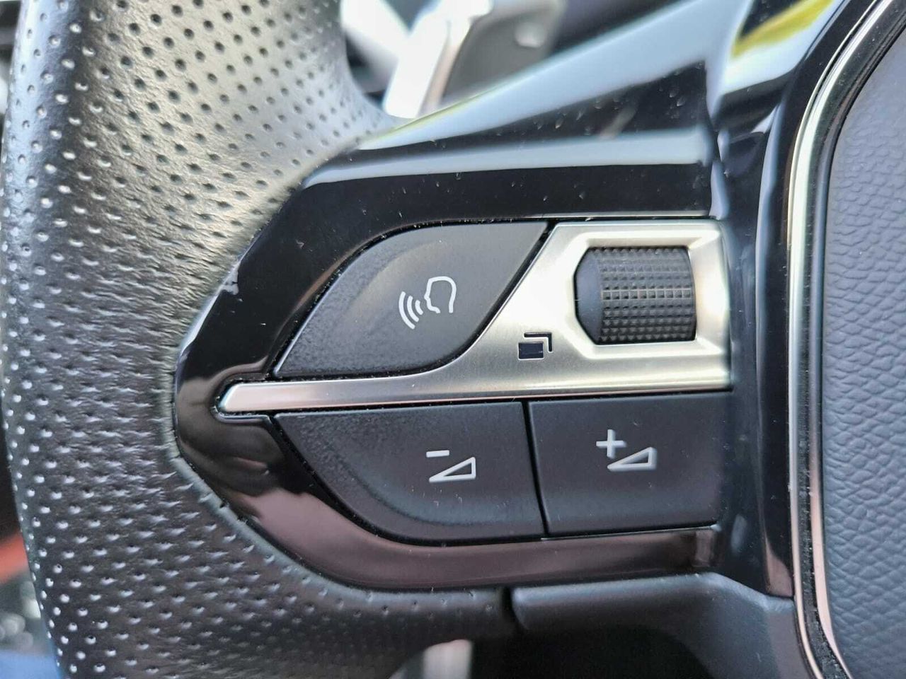 Peugeot 3008 Hybrid GT PACK HYBRID 300 e-EAT8  - Foto 2