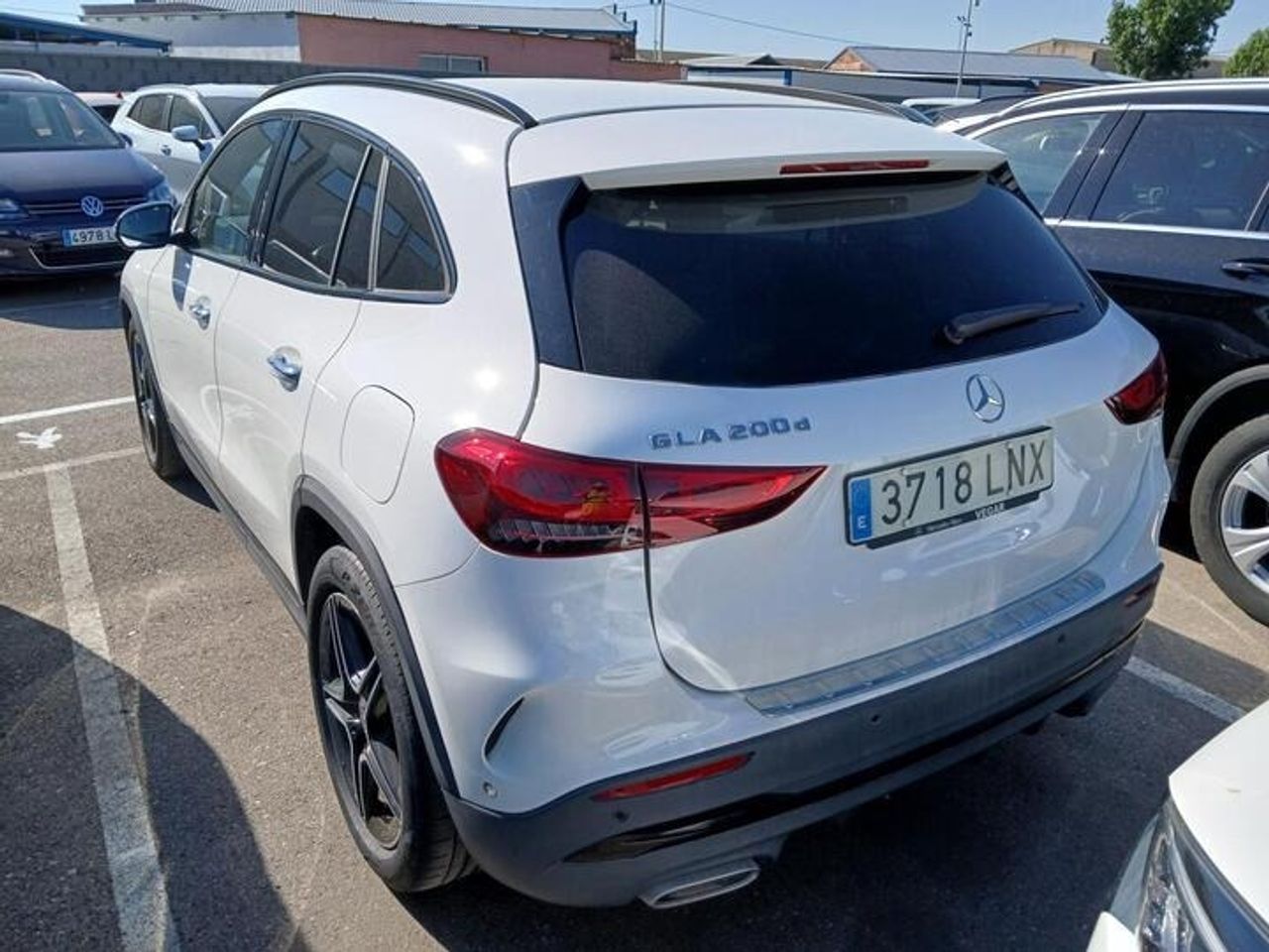 Mercedes GLA 200 D AMG LINE + PAQUETE PREMIUM+ SMARTPHONE  - Foto 2