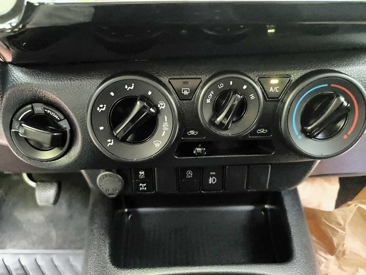 Toyota Hilux 2.4 D4D CABINA DOBLE GX  - Foto 2