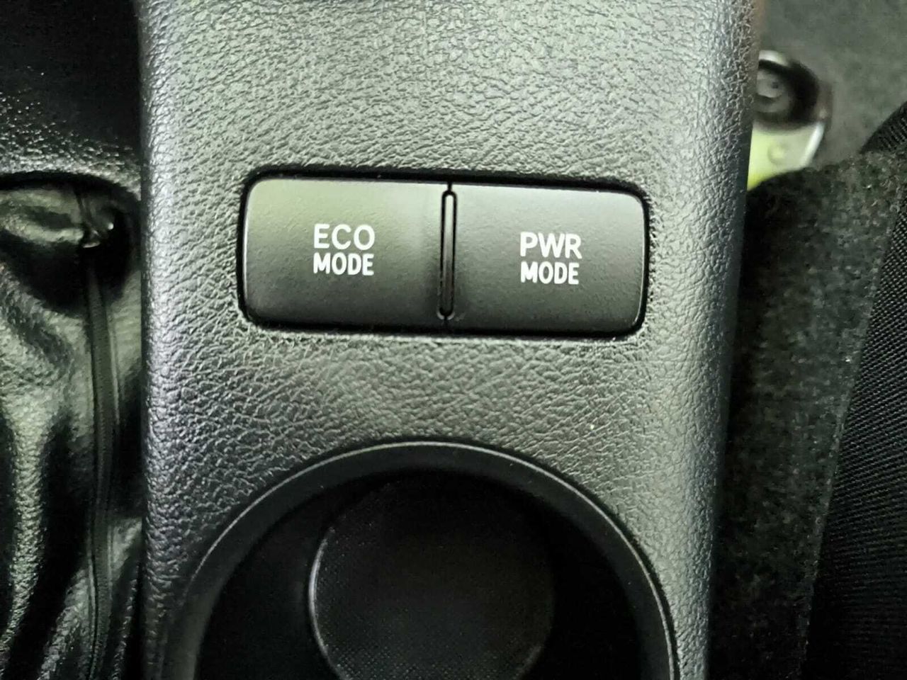 Toyota Hilux 2.4 D4D CABINA DOBLE GX  - Foto 2