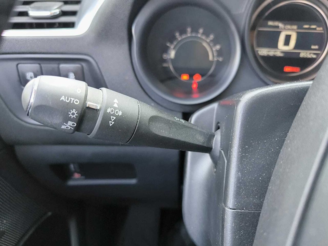 Citroën C4 BLUE HDI 120 CV FEEL  - Foto 2
