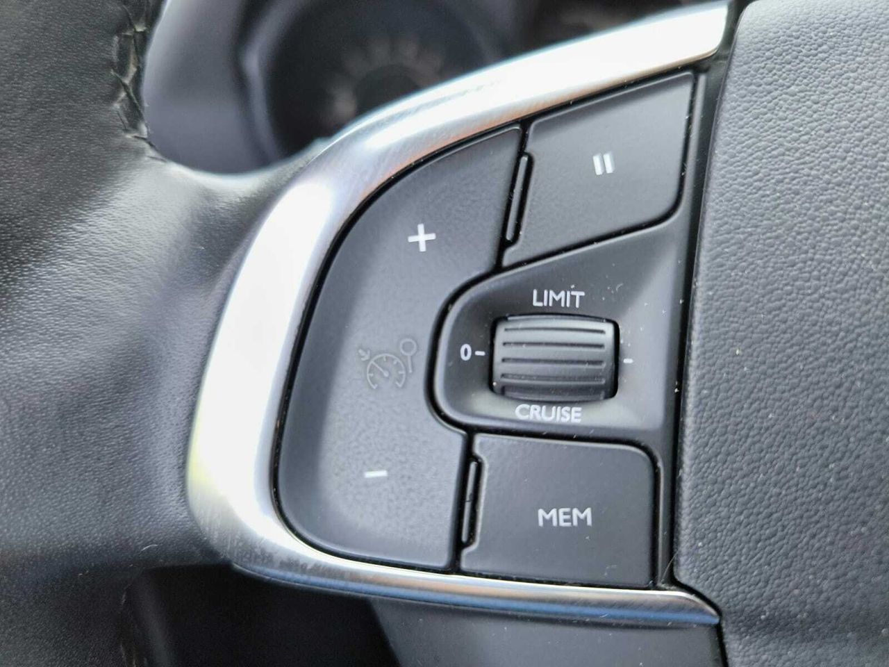 Citroën C4 BLUE HDI 120 CV FEEL  - Foto 2