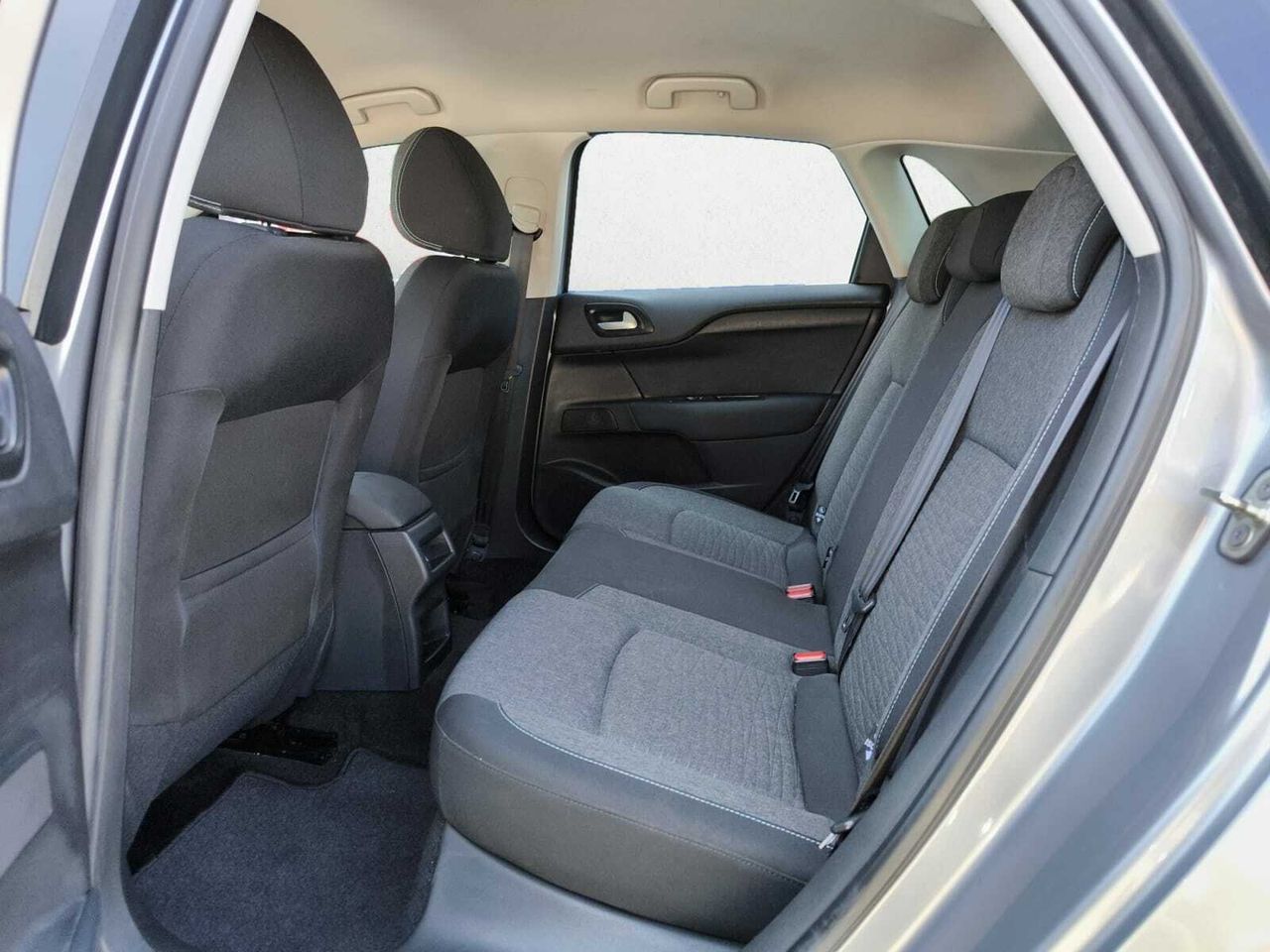 Citroën C4 BLUE HDI 120 CV FEEL  - Foto 2