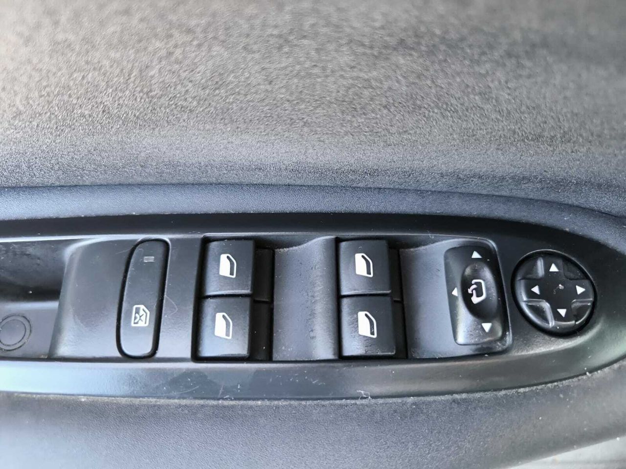 Citroën C4 BLUE HDI 120 CV FEEL  - Foto 2