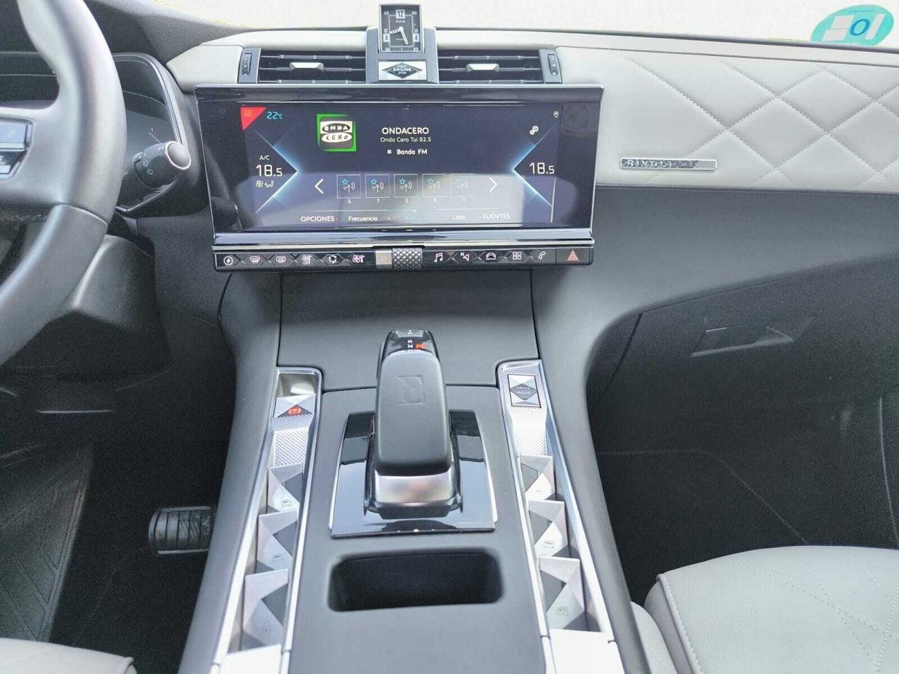 DS DS 7 CROSSBACK E TENSE 4X4 300 CV GRAND CHIC  - Foto 2
