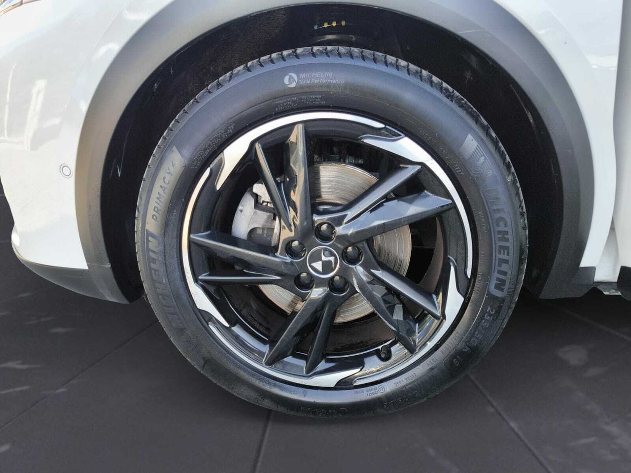 DS DS 7 CROSSBACK E TENSE 4X4 300 CV GRAND CHIC  - Foto 2