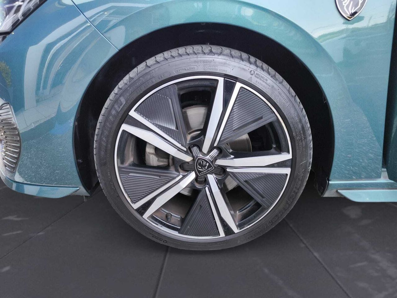 Peugeot 308 SW GT BLUE HDI 130 CV EAT8  - Foto 2