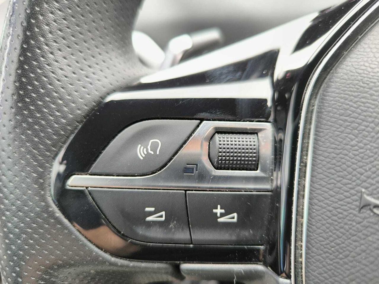 Peugeot 3008 Hybrid GT 225 e EAT8 PHEV  - Foto 2