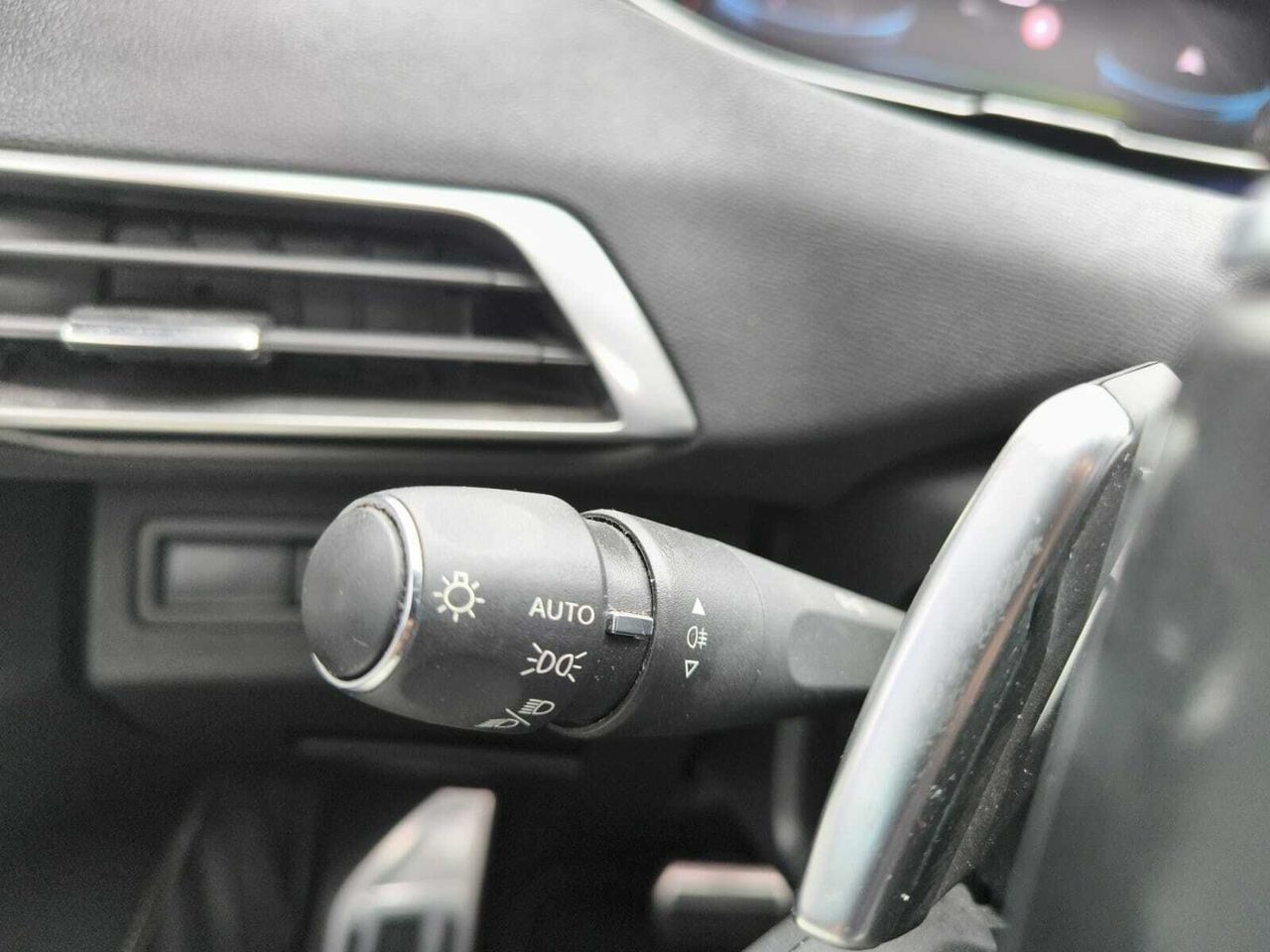 Peugeot 3008 Hybrid GT 225 e EAT8 PHEV  - Foto 2
