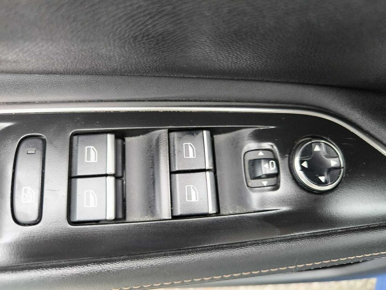 Peugeot 3008 Hybrid GT 225 e EAT8 PHEV  - Foto 2