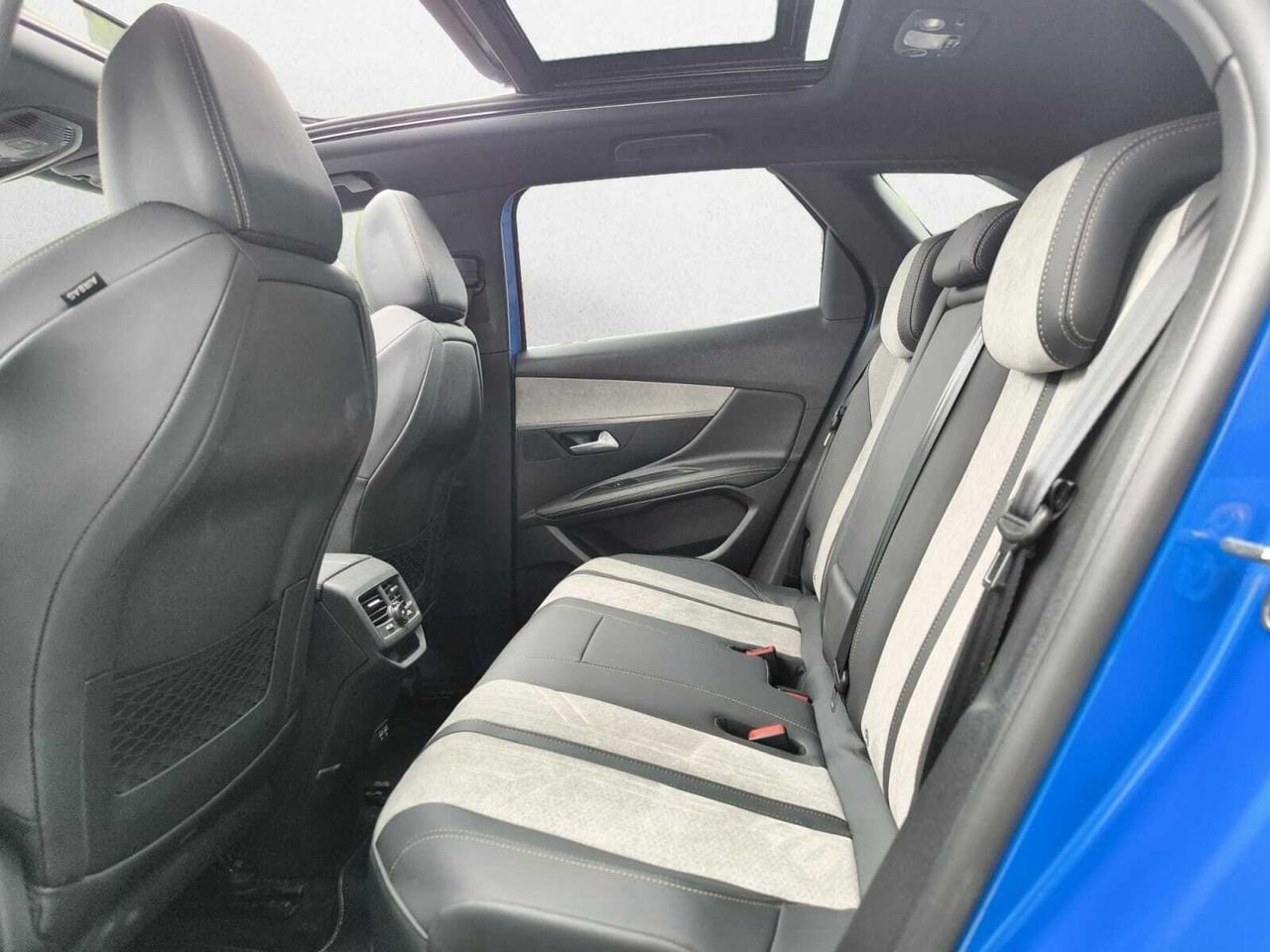 Peugeot 3008 Hybrid GT 225 e EAT8 PHEV  - Foto 2