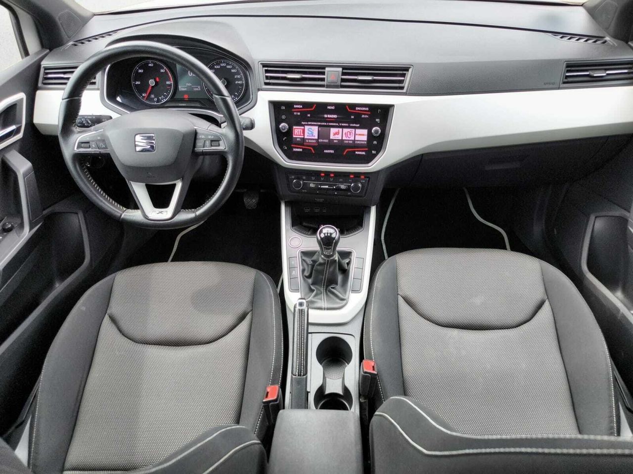Seat Arona 1.6 TDI 95 CV STYLE  ECOMOTIVE  - Foto 2