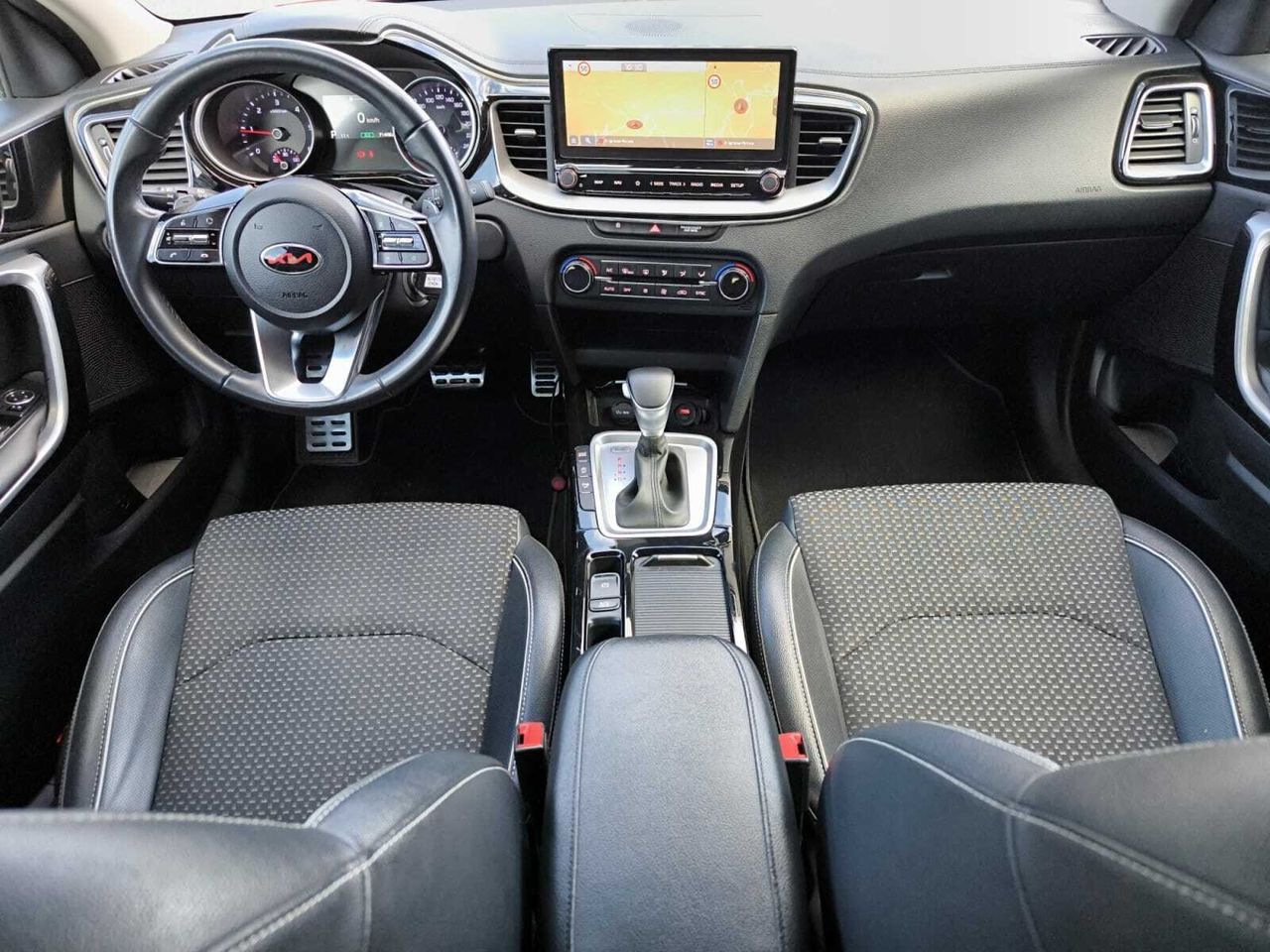 Kia XCeed 1.6 MHEV CRDI TECH 136 CV  - Foto 2