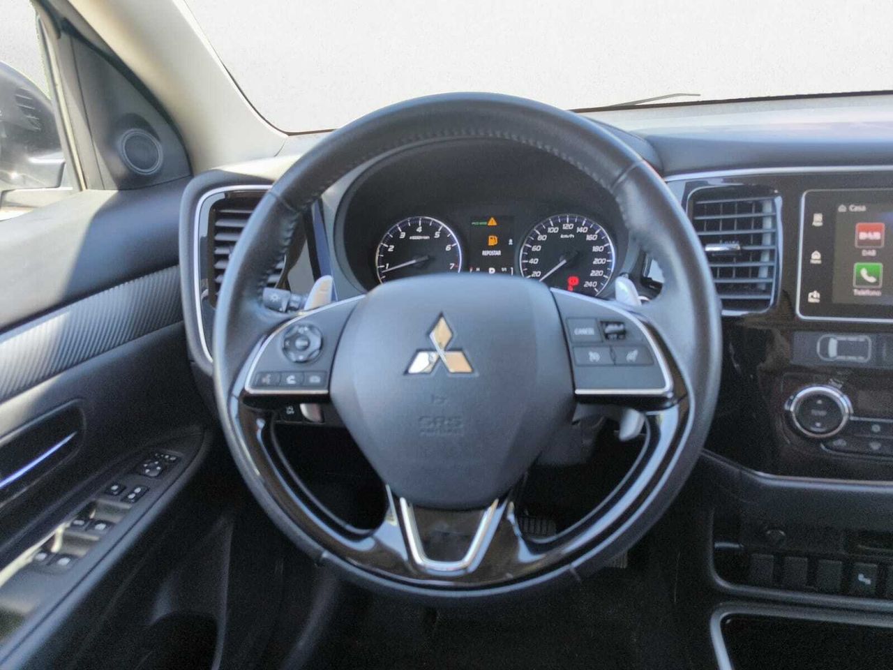 Mitsubishi Outlander 200 MPI MOTION 2WD 7 PLAZAS  - Foto 2