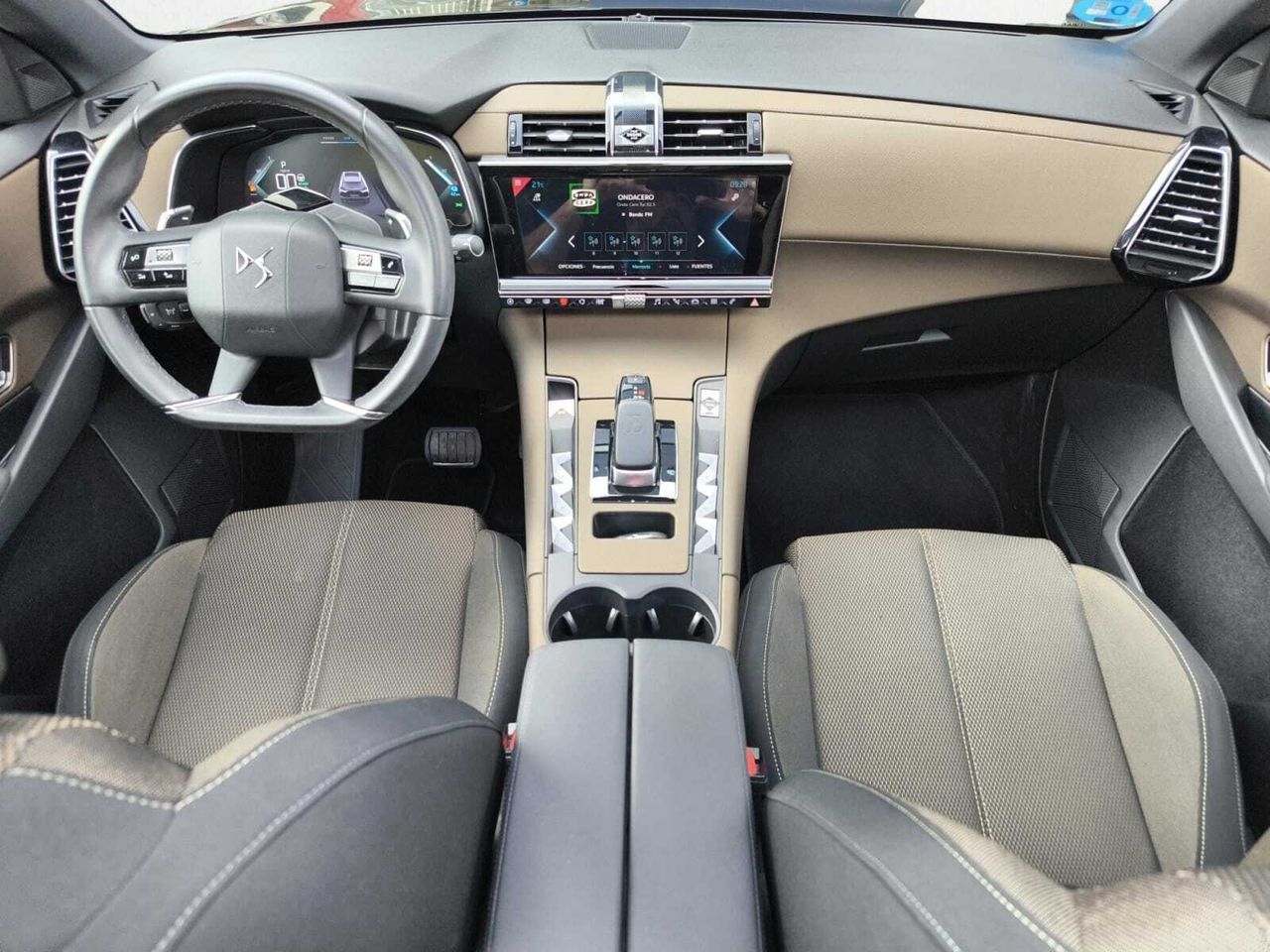 DS DS 7 CROSSBACK E TENSE 4X4 SO CHIC  - Foto 2