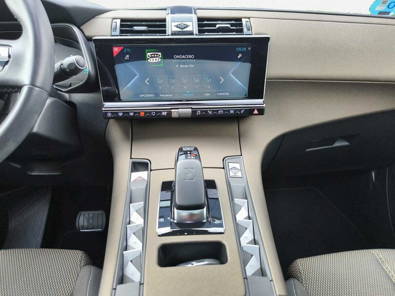 DS DS 7 CROSSBACK E TENSE 4X4 SO CHIC  - Foto 2
