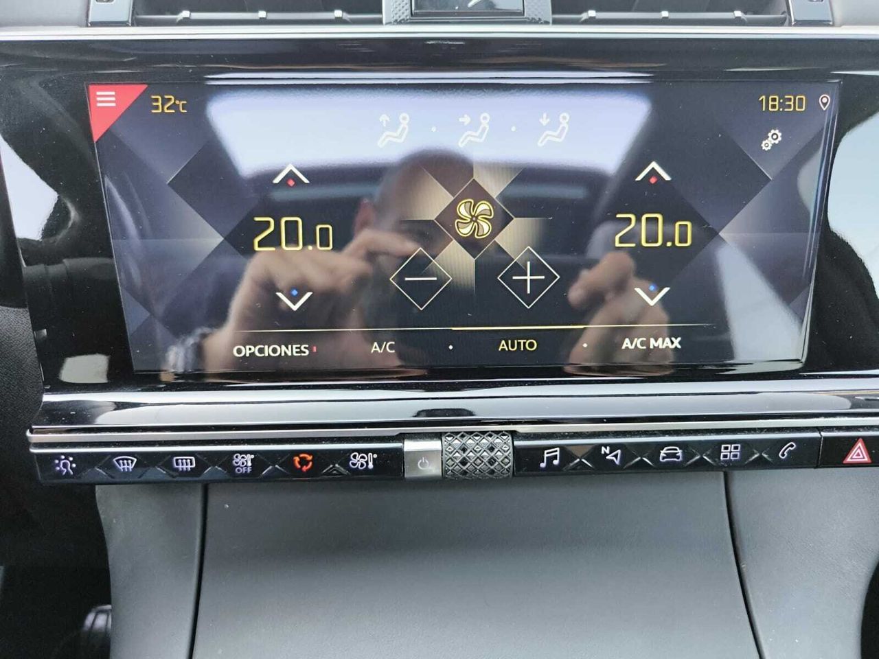 DS DS 7 CROSSBACK PURE TECH 180 CV AUT GRAND CHIC  - Foto 2
