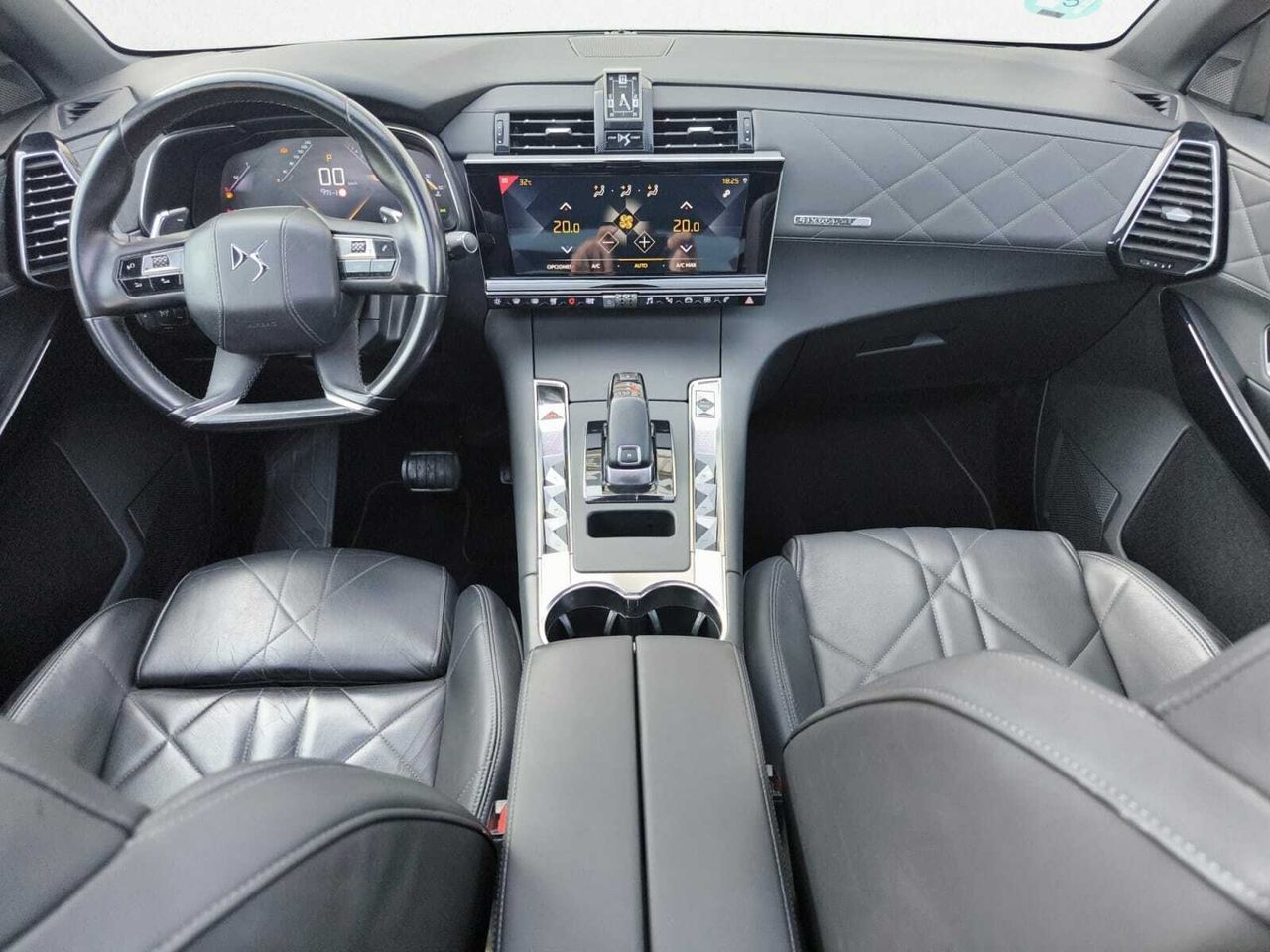 DS DS 7 CROSSBACK PURE TECH 180 CV AUT GRAND CHIC  - Foto 2
