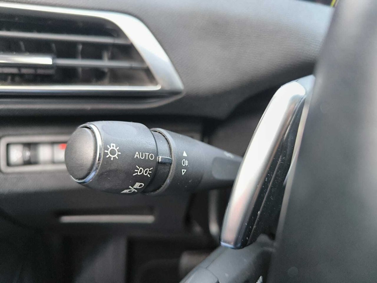 Peugeot 3008 Hybrid ALLURE PACK 225 e-EAT8  - Foto 2